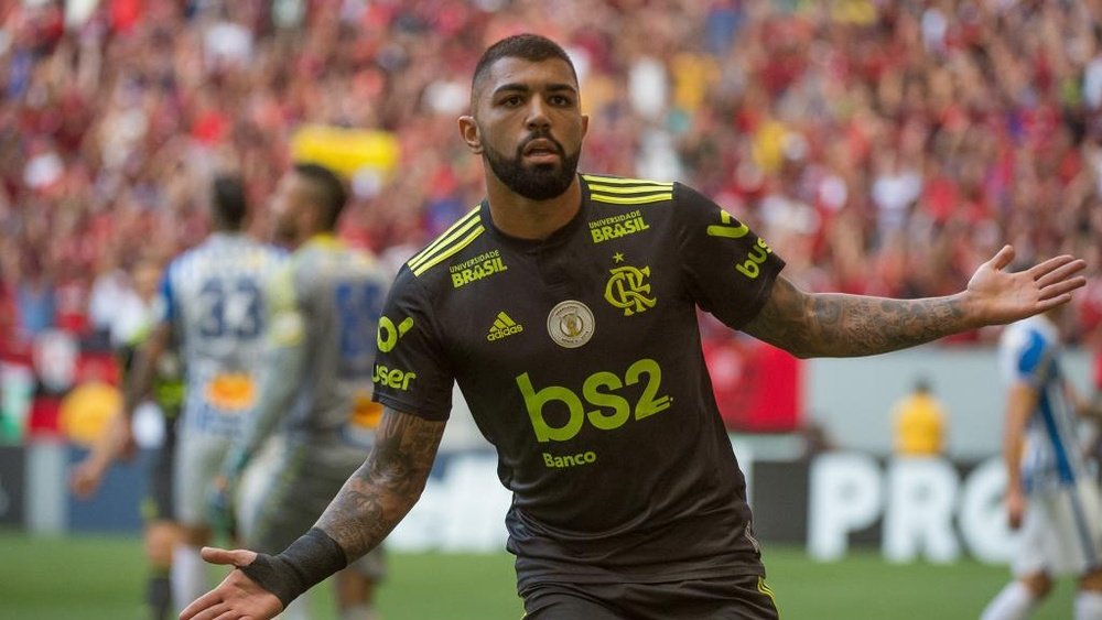 Gabigol mira até recorde goleador de Romário pelo Flamengo. GOAL