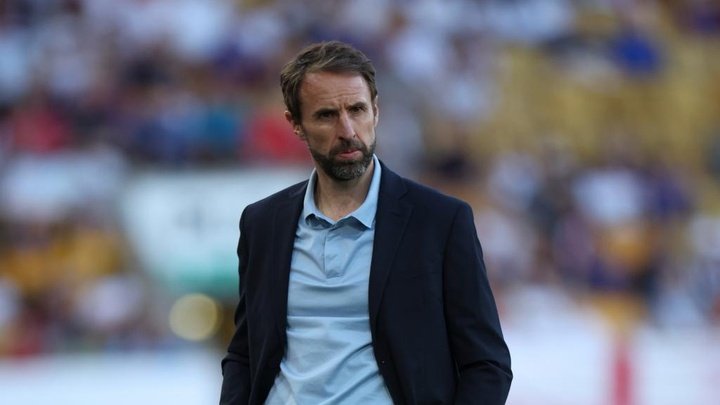 Southgate: England role makes political talk difficult