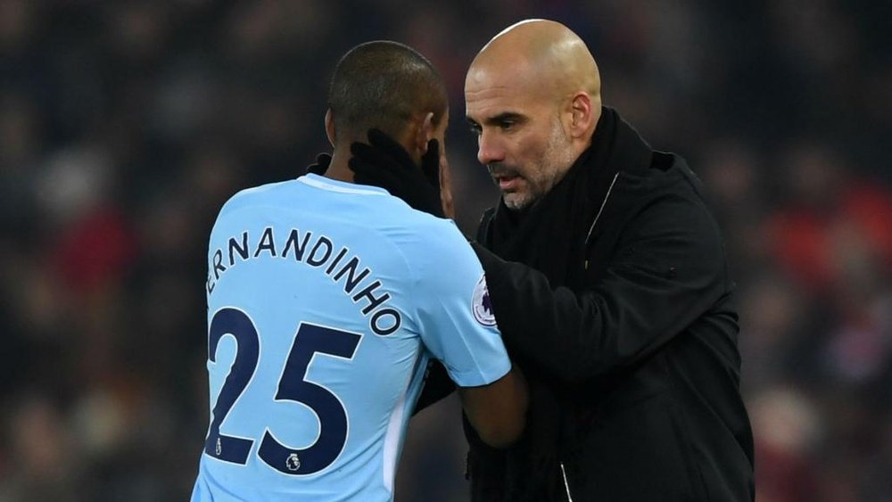 Fernandinho to remain in defence