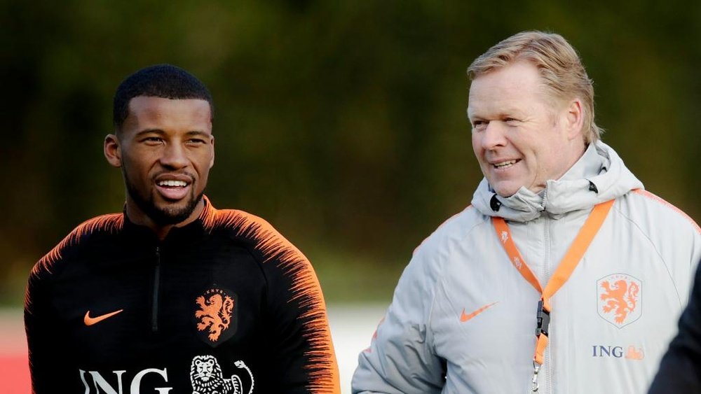 Koeman considers Laporta delayed Wijnaldum's move. GOAL