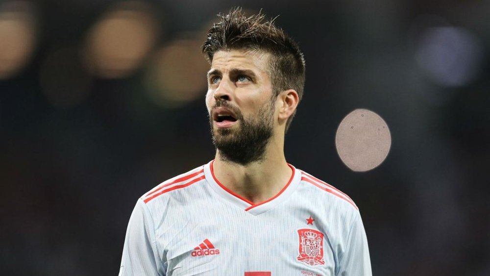 Pique has sent a message to the Barcelona board. GOAL