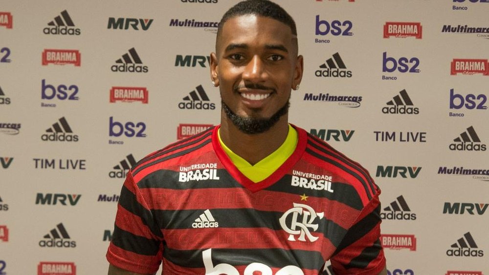 Gerson é titular contra o Corinthians e faz estreia pelo Flamengo. Goal