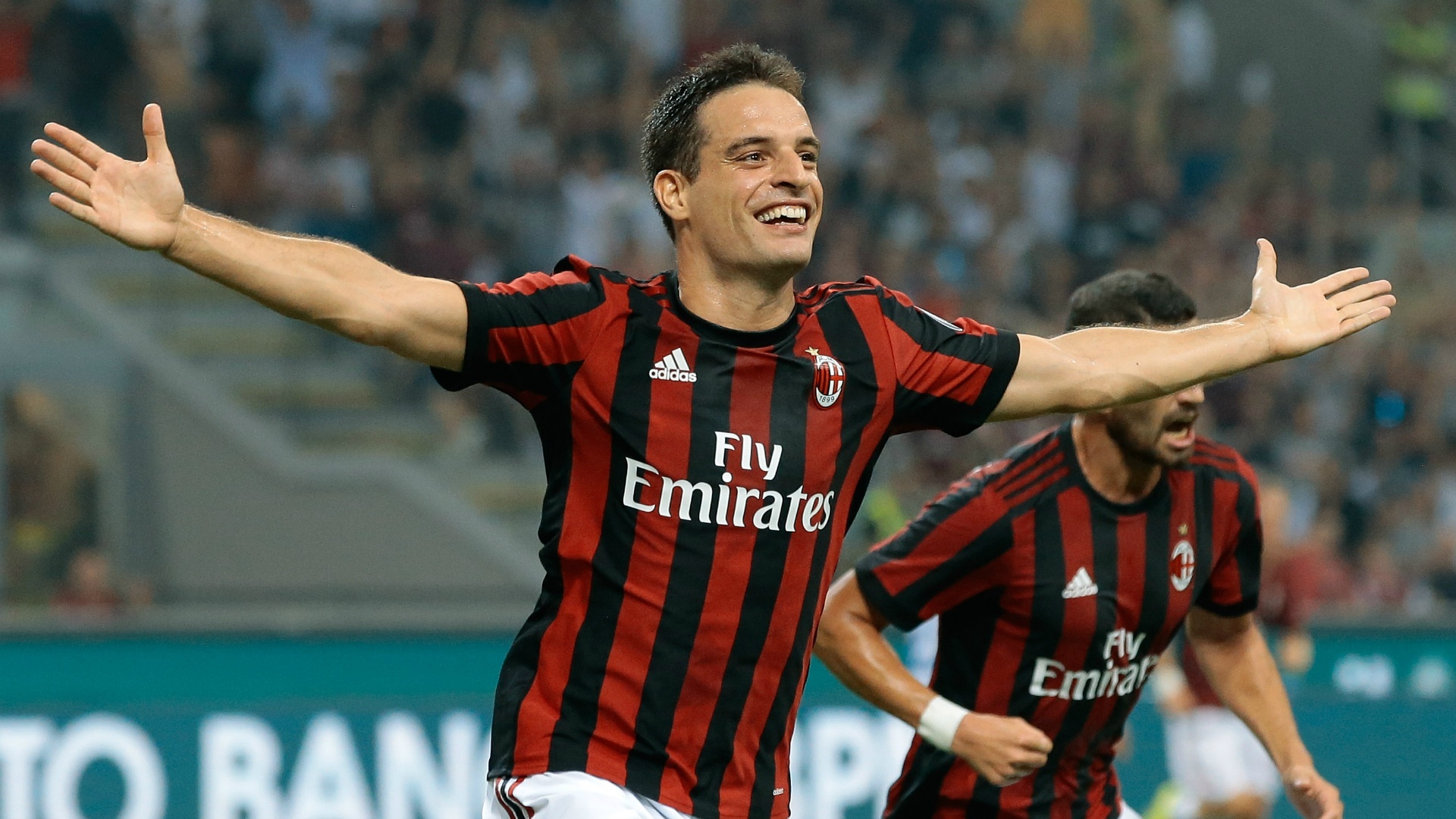 Bonaventura back in Milan training