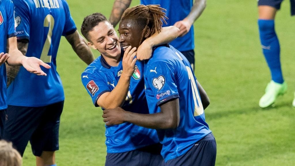 Moise Kean (R) scored twice as Italy thrashed Lithuania 5-0. GOAL
