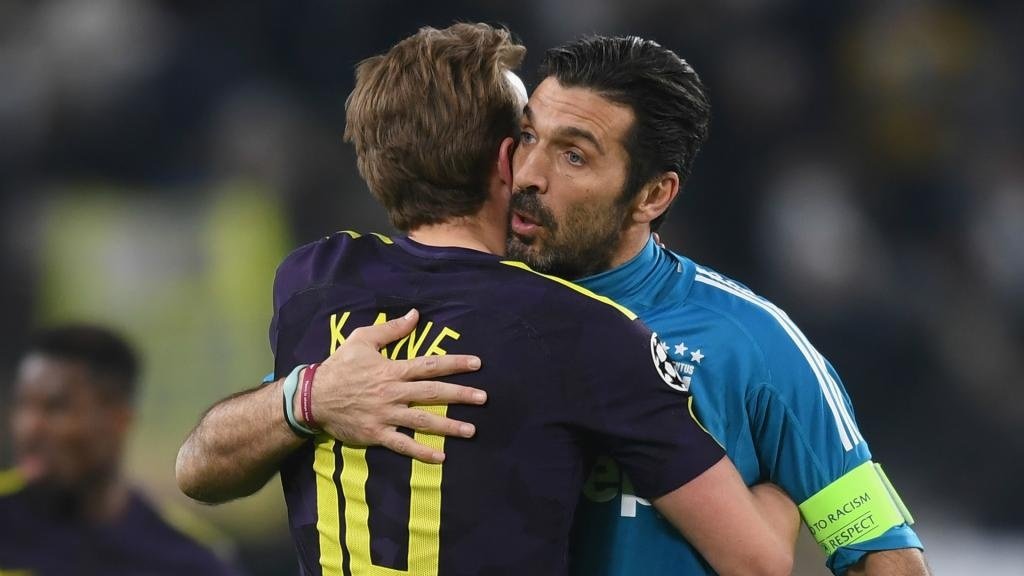 Buffon likens Kane to Batistuta