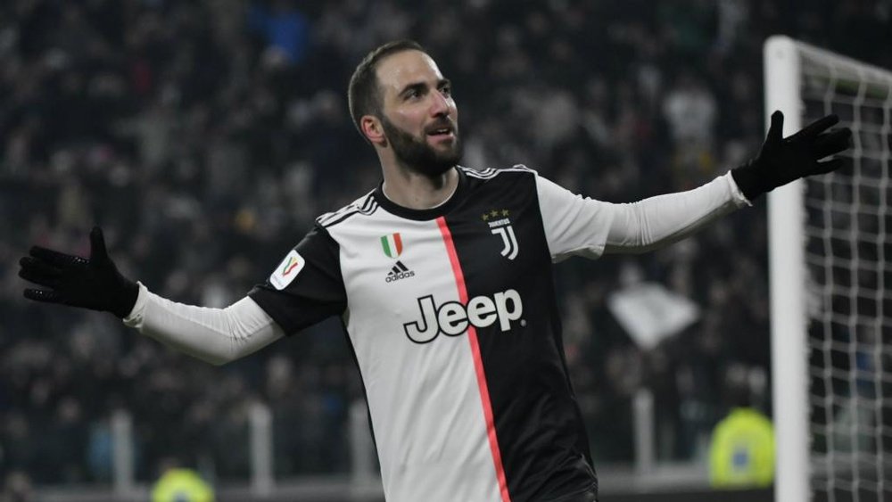 Sarri salutes 'rare beauty' of Higuain goal as Juventus maul Udinese