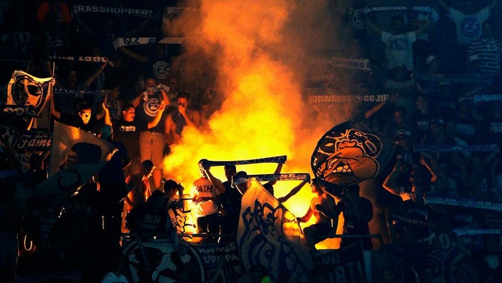 Furious fans halt Grasshoppers game