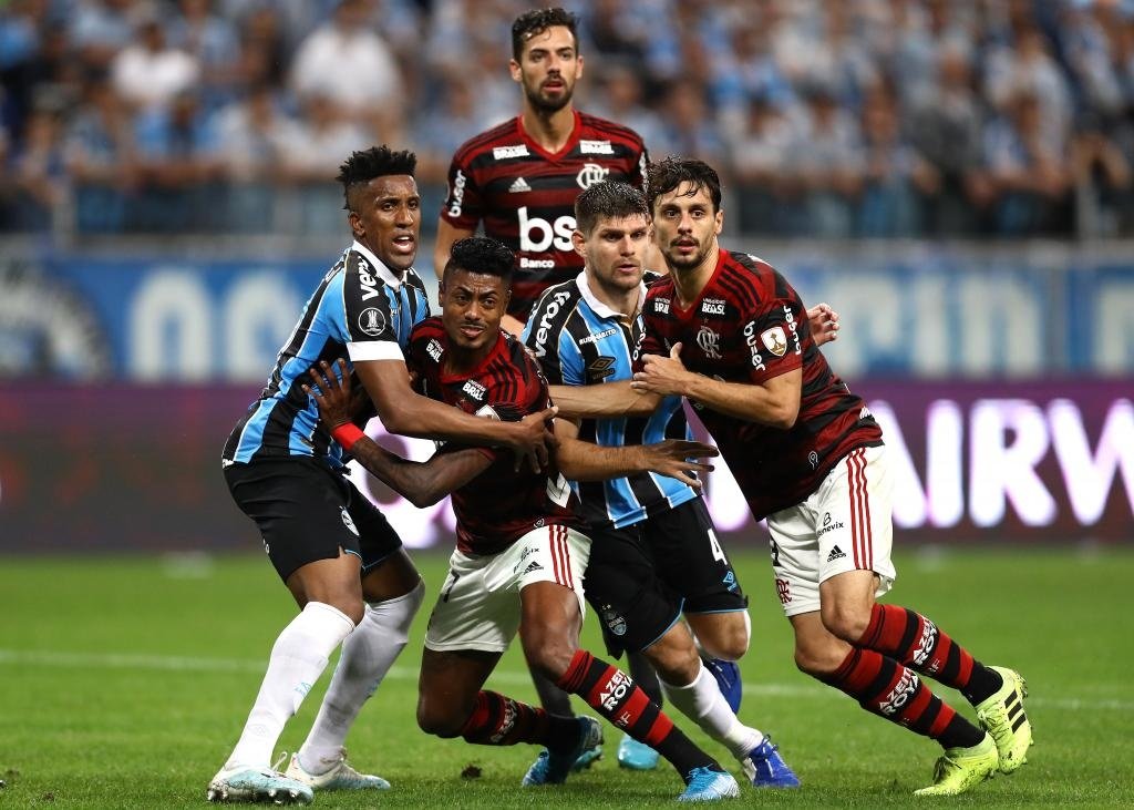 Argentino apita Flamengo x Grêmio pela Libertadores; Claus será VAR.