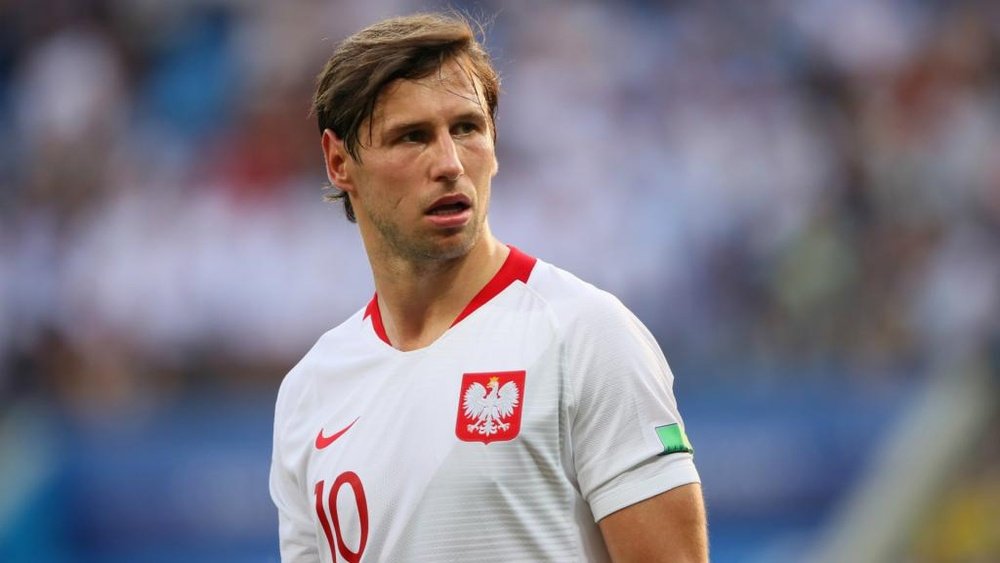 Krychowiak will join Lokomotiv on loan from PSG. Goal
