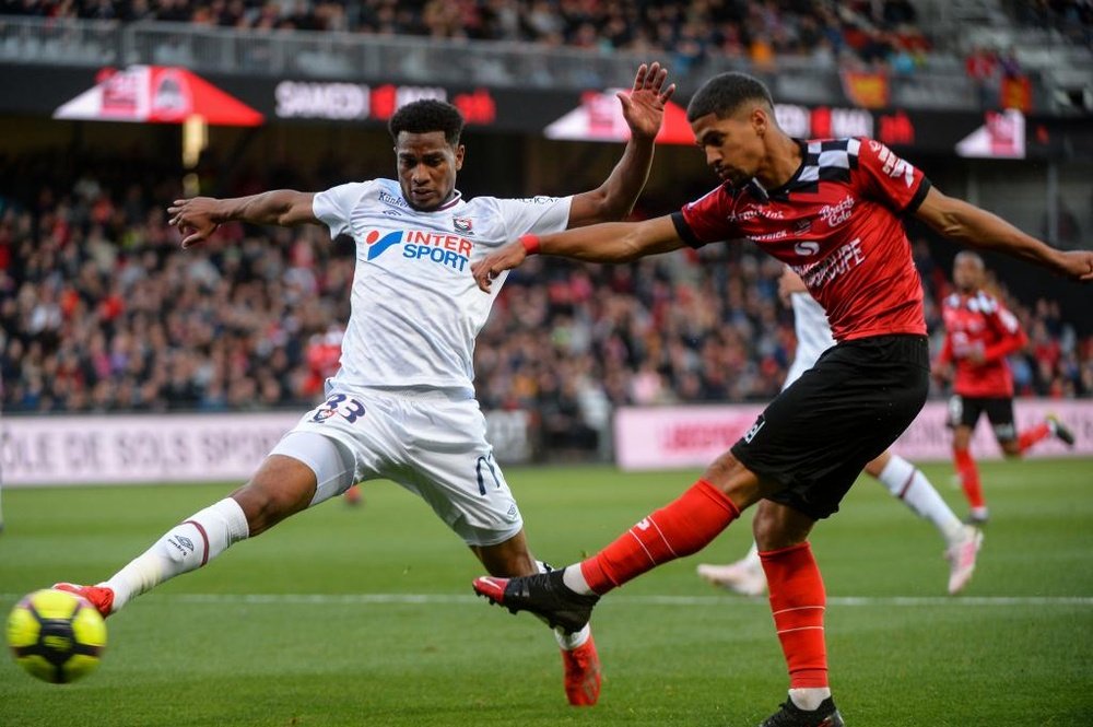 Nîmes dompte Reims, Bordeaux coule contre Angers. Goal