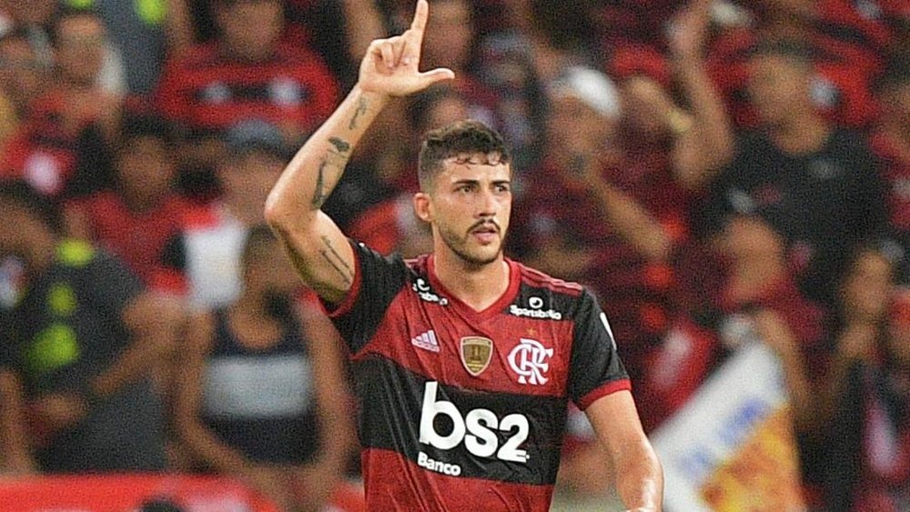 Rogério Ceni estuda retorno de Gustavo Henrique na zaga do Flamengo. EFE