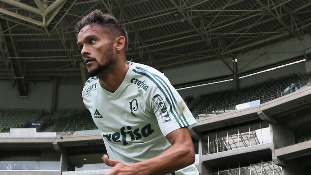 Gustavo Scarpa vive agora ou nunca para deslanchar pelo Palmeiras