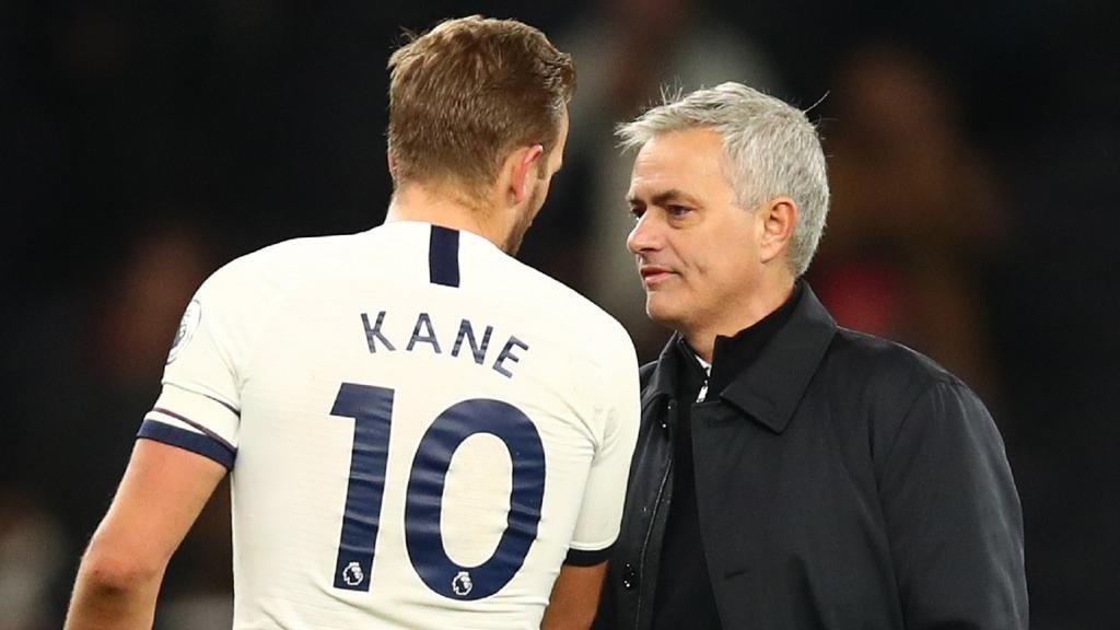 Mourinho évoque la saison de Kane. GOAL