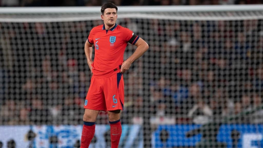 Carragher says Maguire's England place may be untenable