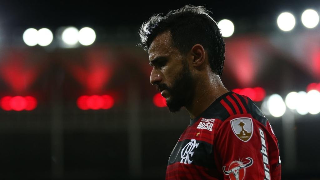 Artilheiro do Flamengo, Dourado vem sendo substituído com frequência no Flamengo
