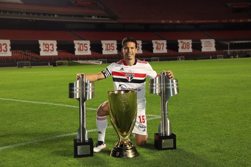 Por que Hernanes eterniza seu nome no São Paulo.