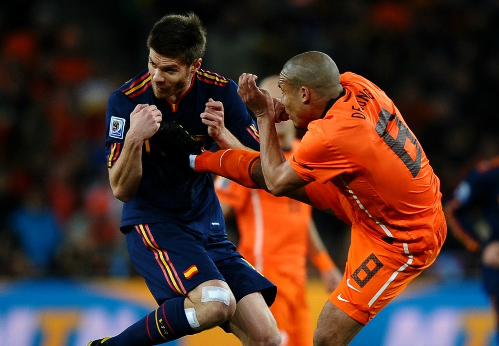 Com gritos de olé, Holanda põe Espanha na roda e se vinga com uma goleada  histórica - Superesportes