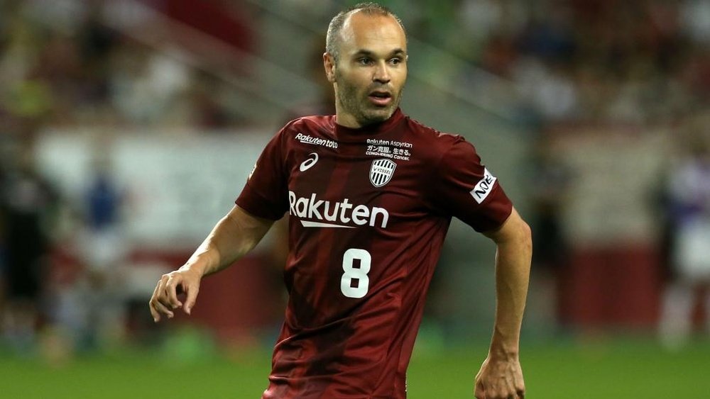 Both Iniesta and Torres suffered defeat on their first appearances in the J.League. GOAL