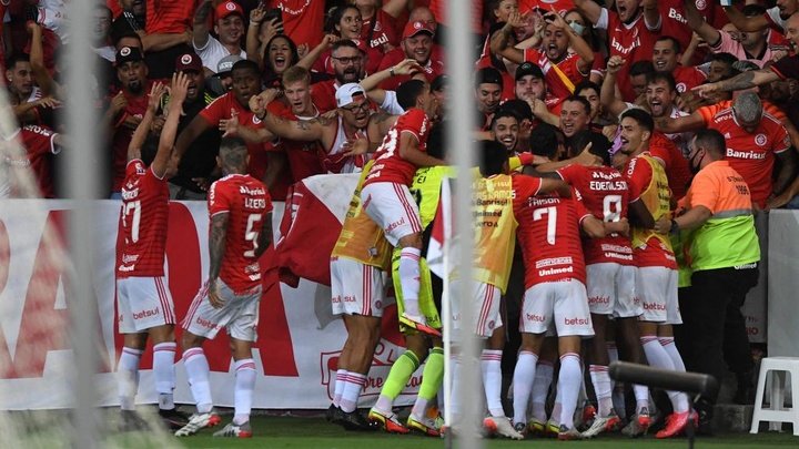 Internacional x Independiente Medellín: escalações e notícias