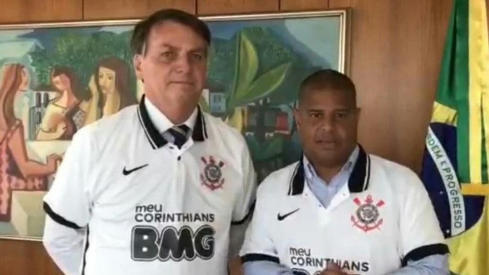 Marcelinho-Bolsonaro: Andrés diz que não tem contrato com ex-jogador