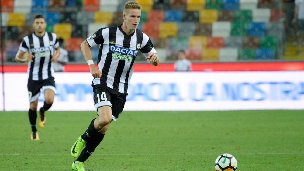 Jakub Jankto has signed for Sampdoria, igniting talk of Lucas Torriera's move to Arsenal. Goal