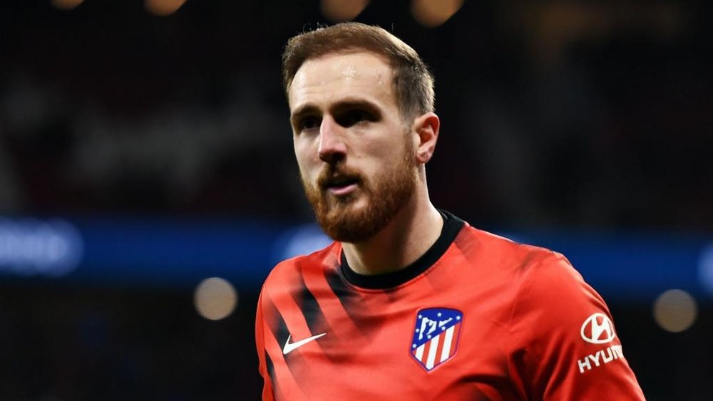 Simeone heaped praise on Jan Oblak after he made a match winning save v Levante. GOAL