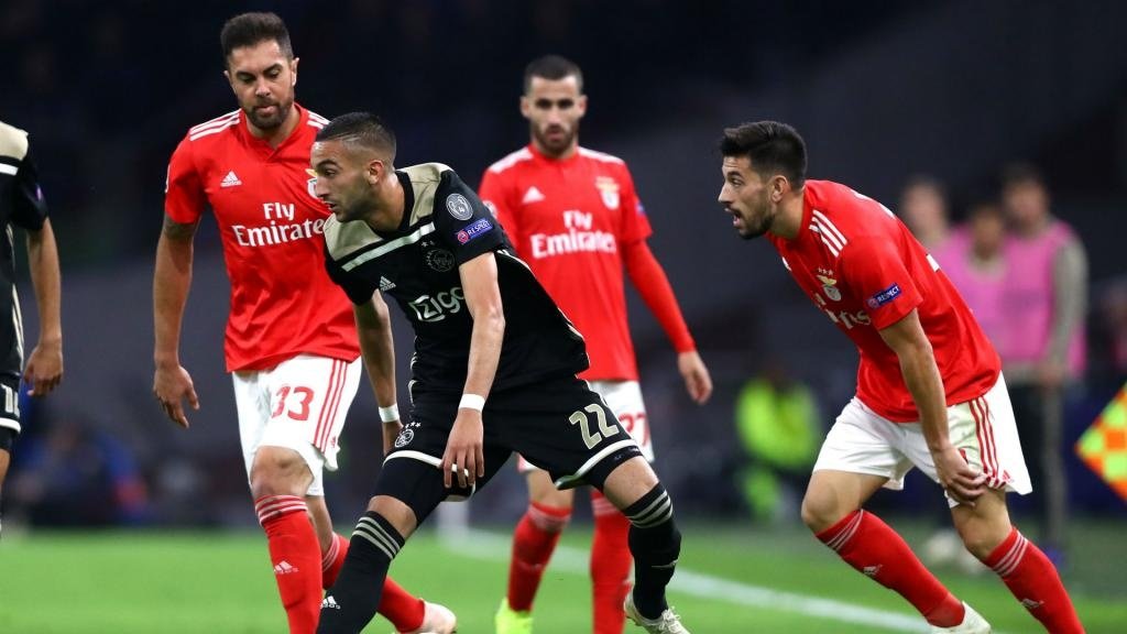 Pizzi and Jardel rue Benfica's Ajax reverse