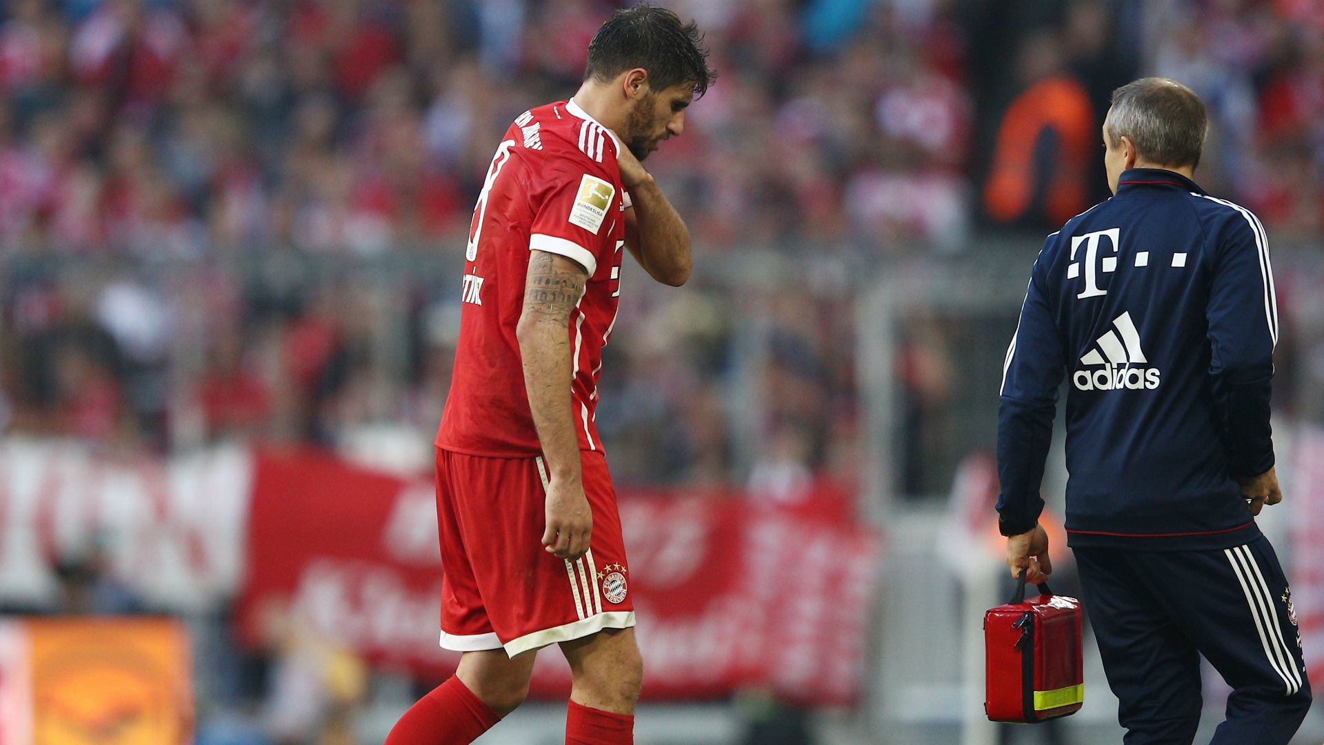 Martinez plays down injury fears