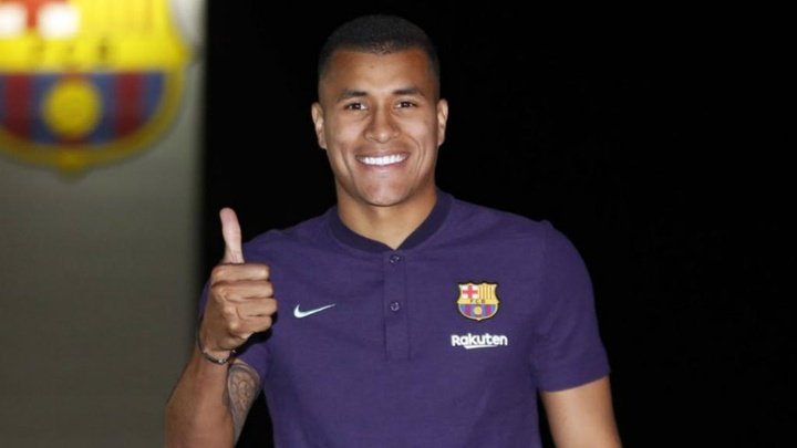 Murillo 'fulfilling dream' with Barça deal
