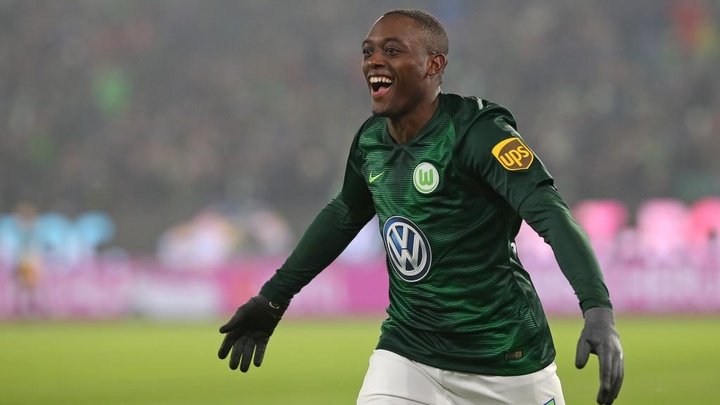OFFICIEL : Jérôme Roussillon prolonge jusqu'en 2023 à Wolfsburg