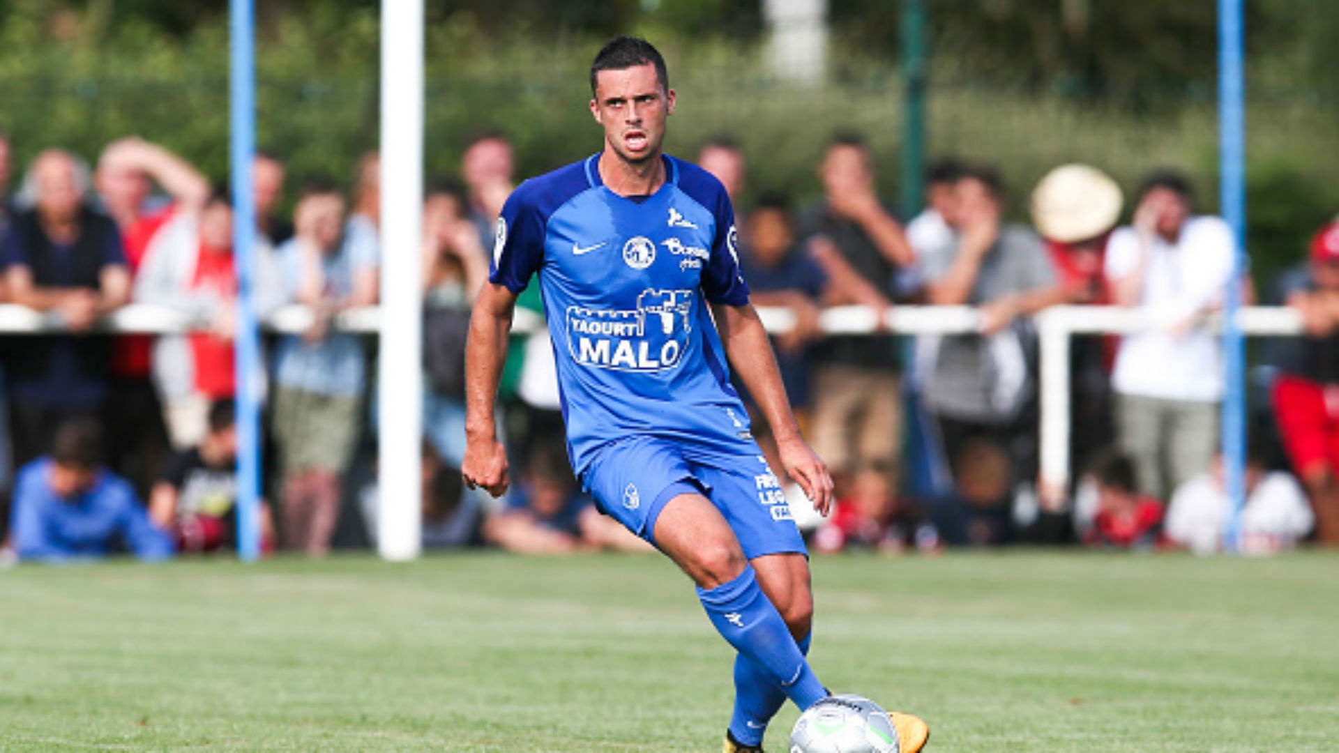 Jessy Pi enchaîne et retrouve peu à peu le plaisir de jouer au football. Goal