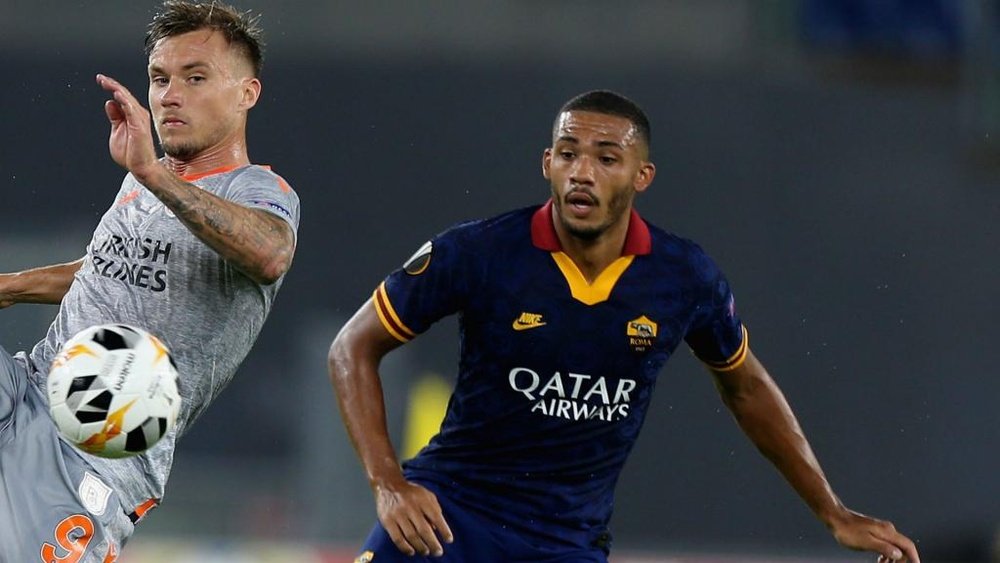 Roma ban fan for life after sending racist messages to Juan Jesus
