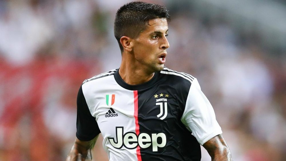 BREAKING: Manchester City seal Joao Cancelo signing. GOAL