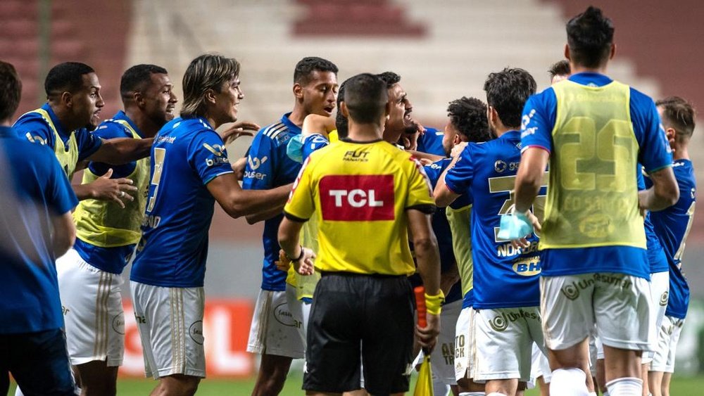 Jogadores do Cruzeiro, Série B 2021. DUGOUT