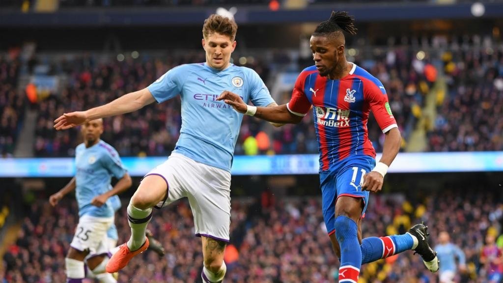 Do not allow Zaha to run - Guardiola slams slack City. GOAL