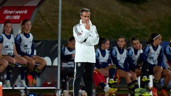 Fifteen Spain players announce intention to resign if Vilda remains in charge of women's team. Goal