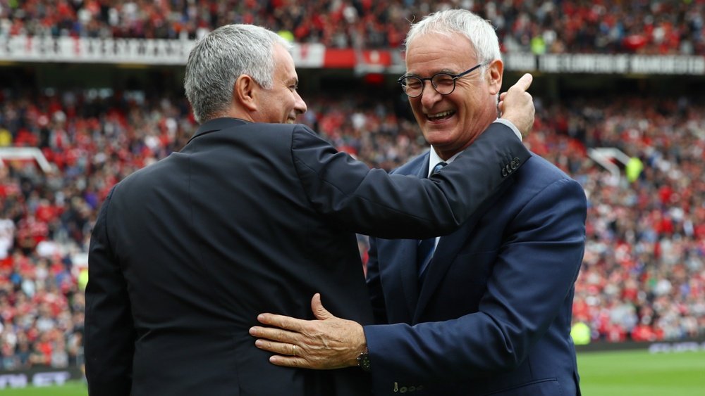 Jose mourinho and Ranieri in a picture. Goal