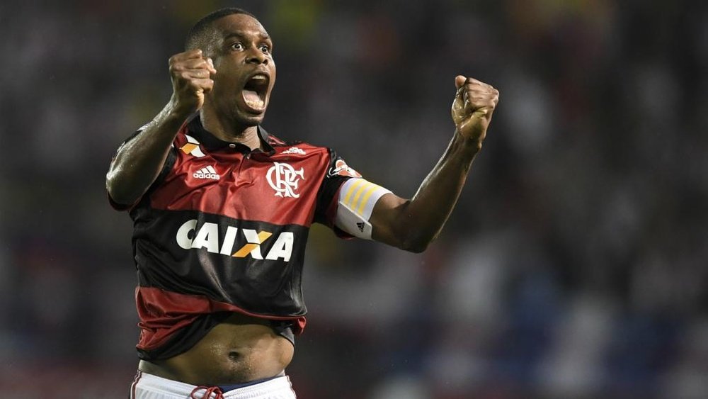 Valeu, Vasco! Flamengo garante classificação à Libertadores 2019