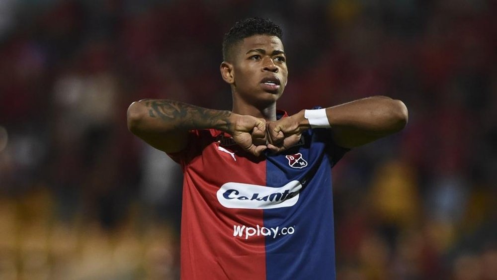 Inter fecha com colombiano Juan Cuesta, mais um negócio do novo modelo colorado. AFP