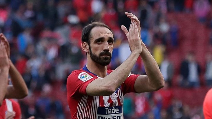 Decision on new Atletico Madrid contract delayed by Juanfran