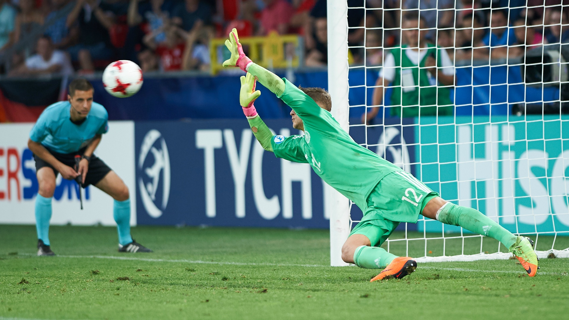 I didn't realise we'd won! - Germany U21 hero Pollersbeck