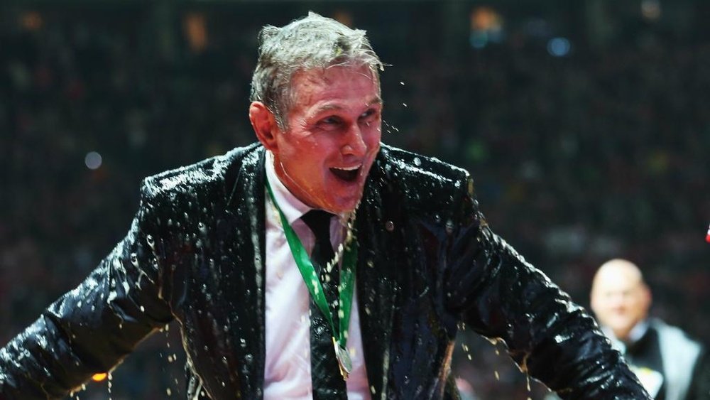 Heynckes wants to avoid the traditional beer shower. GOAL