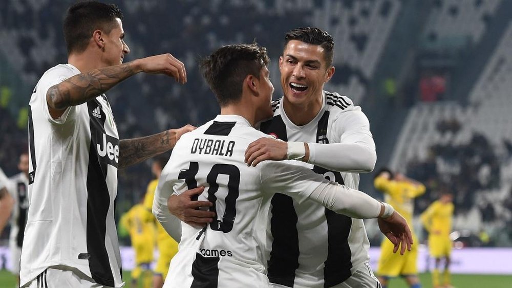 Juventus wins 8th consecutive Serie A title. GOAL