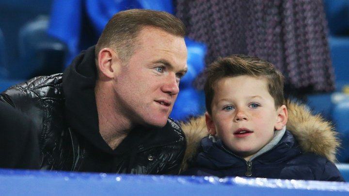 Derby di Manchester in famiglia: Rooney jr. con il City