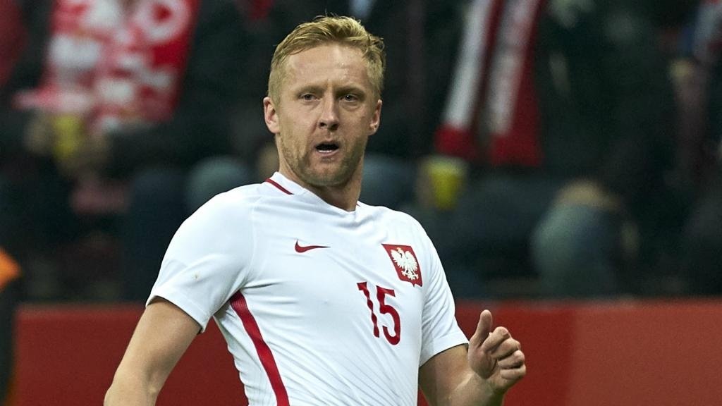 Poland boss Nawalka waiting on Glik