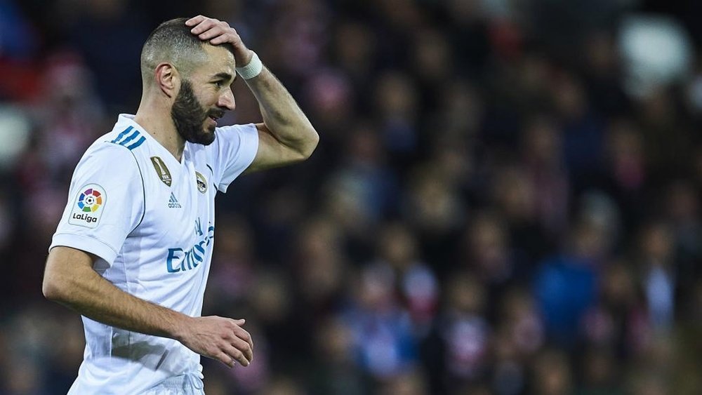 Benzema received a hostile reception at the Bernabeu. GOAL