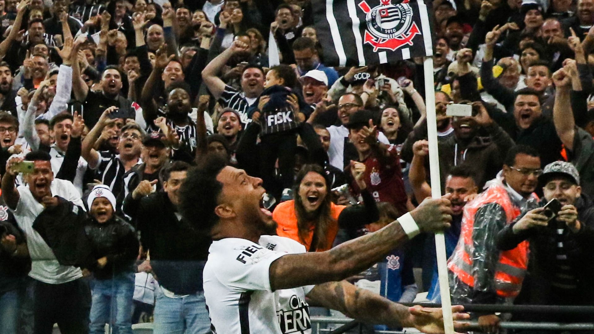 Kazim apareceu em bom plano neste final de temporada. Goal
