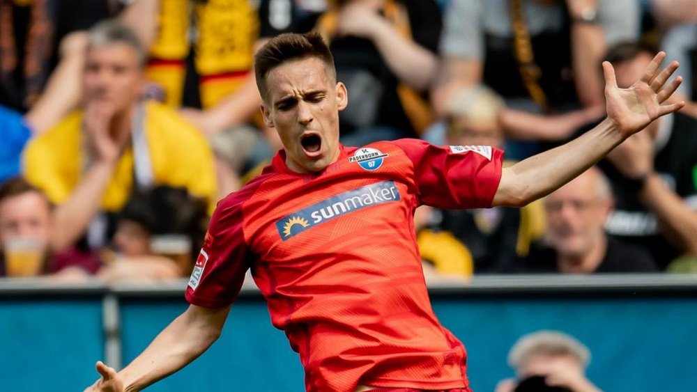 Paderborn promoted to Bundesliga. Goal