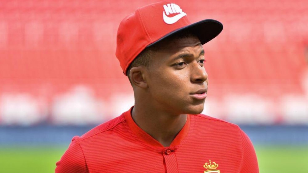 Deadline-day round-up: Mbappe joins PSG as Sanchez stalls and Barkley baffles