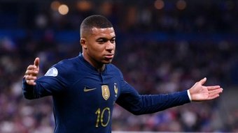 Didier Deschamps wants PSG to give Mbappe some rest. GOAL